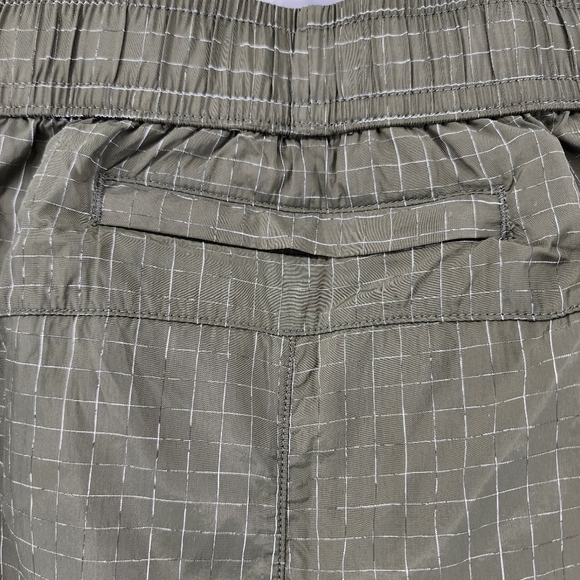 VRST Men's Forest Night Hybrid Run Short - XL - Picture 7 of 10
